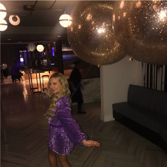 Meet your Posher, Jennifer - Picture 1 of 1